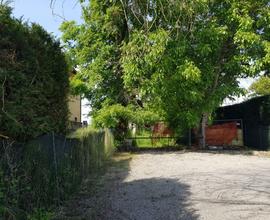 TERRENO AGRICOLO DI CIRCA DUE ETTARI CON MAGAZZINO