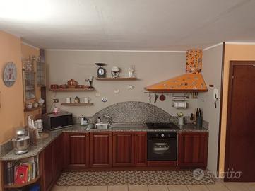 Arredo Taverna IN LEGNO MASSELLO