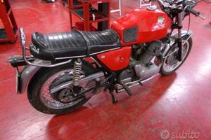 Ricambi vari LAVERDA 750 SF 71'