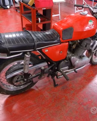 Ricambi vari LAVERDA 750 SF 71'