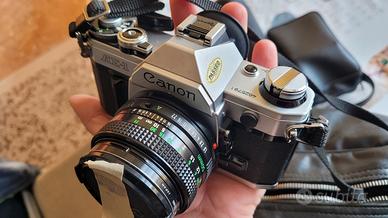 Macchina foto Canon AE-1 vintage