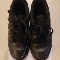 Scarpe nere bambino Nike