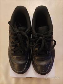 Scarpe nere bambino Nike