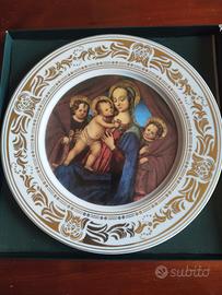 Piatto in finissima porcellana 