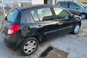 RENAULT CLIO 1.2 BENZINA 2009
