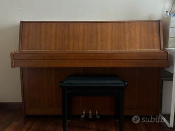 Pianoforte verticale Kawai