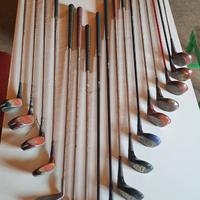 18 mazze da golf vintage con sacca in pelle e pall