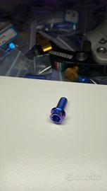 viti titanio (Ti-6AI-4V)