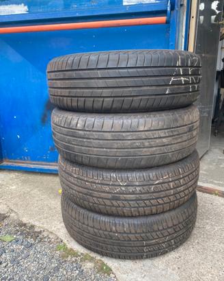 4 Copertoni auto-185/65/R15- Tubless Radial
