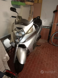 Scooter honda silverwing 400