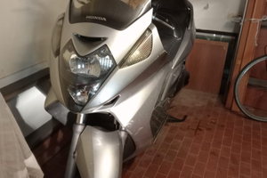 Scooter honda silverwing 400