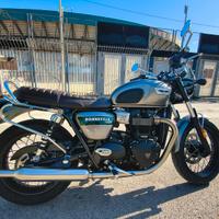 Bonneville T100 Gold Line
