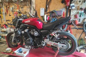 fzs 600 Fazer castom