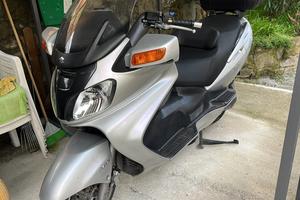 Suzuki burgman 650
