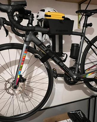 Bicicletta da corsa FOCUS Izalco Race