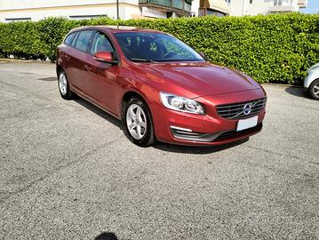Volvo V60 D2 Geartronic R-design KM 90.000