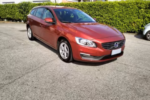 Volvo V60 D2 Geartronic R-design KM 90.000