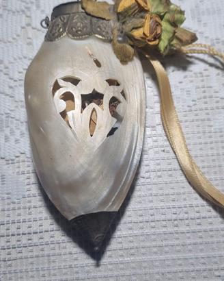 Pomander Madreperla porta profumo Vittoriano