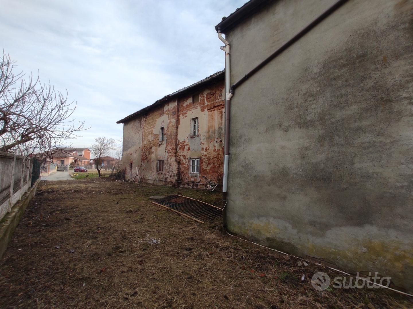 Terreno edificabile con annesso rustico e porticat - Vista 3