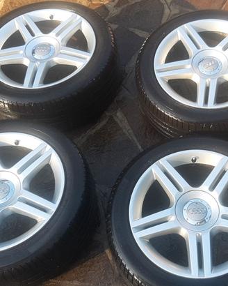 Cerchi con pneumatici per Audi A4