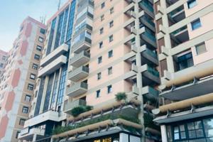 Bari Poggiofranco(zona Nicolaus)-Bivani con P.auto