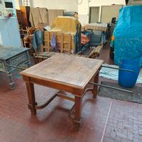 Tavolo in legno da restaurare