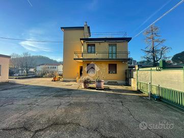 CAPANNONE A COSTA DI MEZZATE