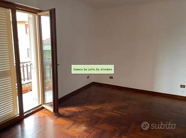 ARICCIA QUADRILOCALE ARREDATO Con BALCONE