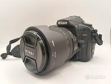 Nikon D90 con obiettivo 18-105 VR. Come nuova! 