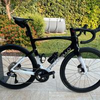 Pinarello F7 Lunar White Ultegra Di2