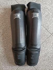 Paratibie Leone taglia L