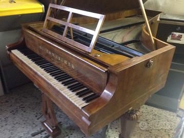 Pianoforte coda lunga