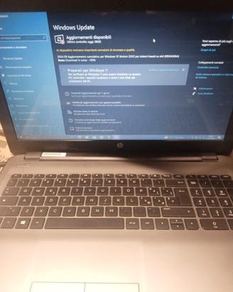 Hp v15 i7, 12 gb, 1000 gb
