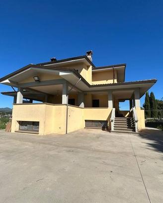 Artena villa unifamiliare