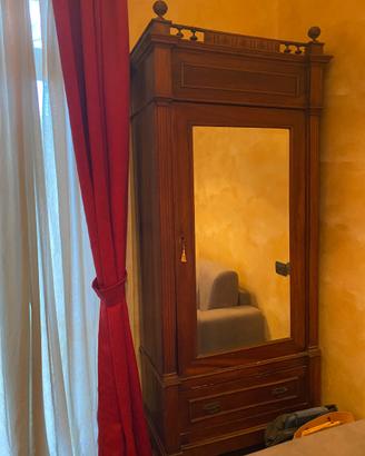 Armadio in stile classico