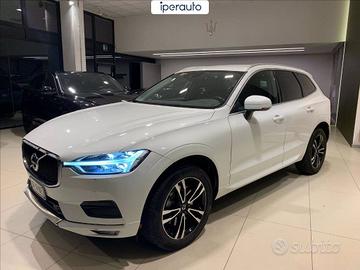 VOLVO XC60 2.0 b4 Momentum Pro awd auto