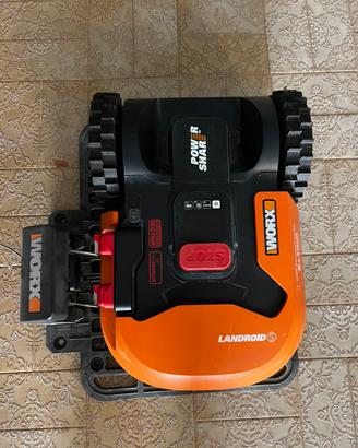 Robot tagliaerba Worx