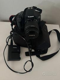 Fotocamera canon d2000