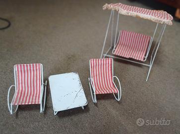 VINTAGE BARBIE DONDOLO con tavolo e sedie 