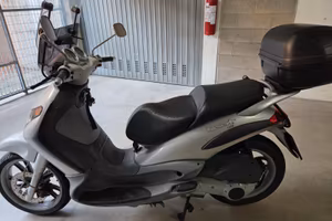 Scooter Beverly 200