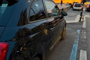 Abarth 695 75 anniversario