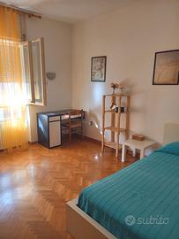 Stanza singola studentesse Via Cologna 34