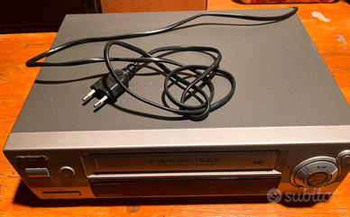 Videoregistratore VHS Aiwa HV-FX525Z