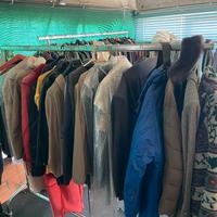 Stock abbigliamento vintage