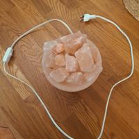 Lampada di sale funzionante in perfetto stato