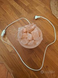 Lampada di sale funzionante in perfetto stato