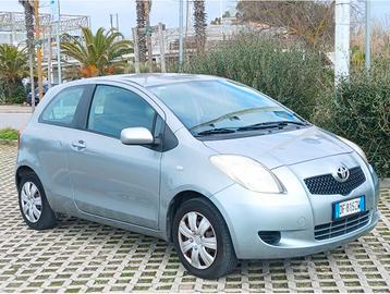Toyota Yaris 1.0 . OK NEOPATENTATI - PERMUTE -GARA