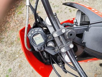  Gilera SMT  50 supermotard 