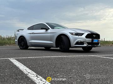 FORD Mustang Fastback 2.3 EcoBoost aut.