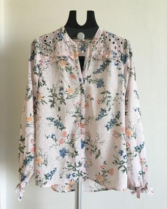 Blusa C&A fiori rosa in cotone con pizzo sangallo